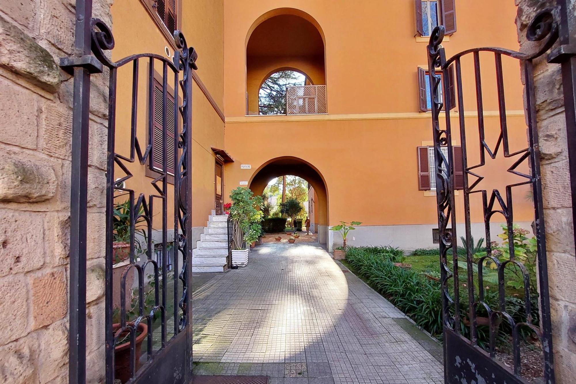 Roma & Amor Apartment Luaran gambar